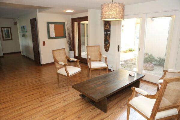 ohana-care-iii-sitting-room.jpg