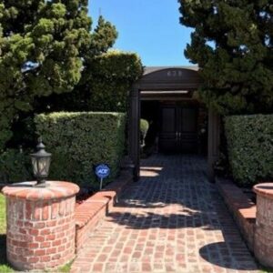 olive-tree-home-care-1-front-walkway.jpg