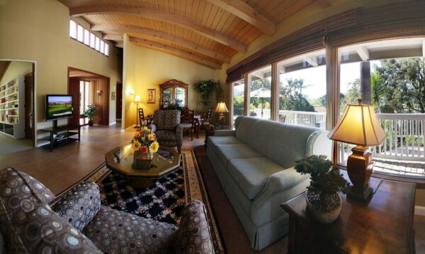 orange-county-care-home-i-1-living-room.jpg
