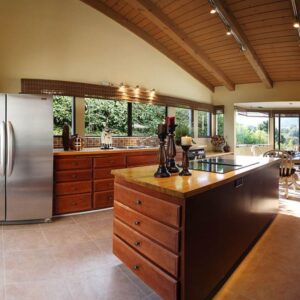 orange-county-care-home-i-3-kitchen.jpg