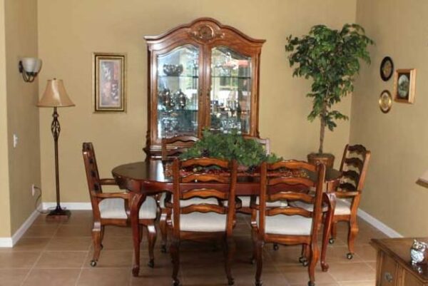 orange-county-care-home-i-4-dining-room.jpg