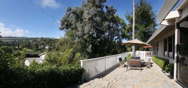 orange-county-care-home-i-back-patio.jpg