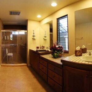 orange-county-care-home-i-restroom.jpg