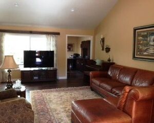 orange-county-care-home-ii-3-living-room.jpg