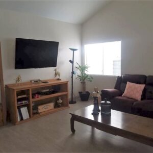 orange-hills-care-home-living-room.jpg
