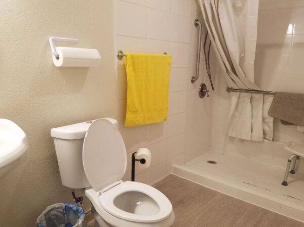 orange-hills-care-home-restroom.jpg