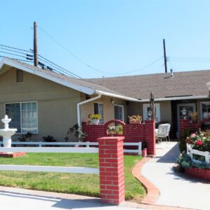 oravilla-guest-home-1-front-view.jpg