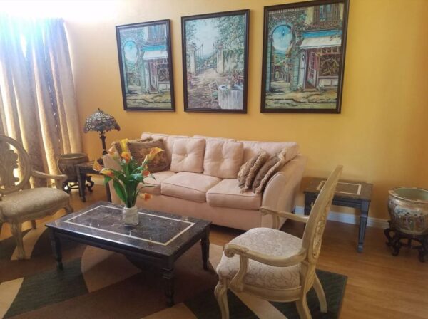 pacific-breeze-home-ii-living-room-3.jpg