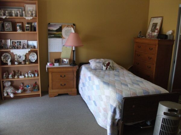 pacific-breeze-home-ii-private-room-4.jpg