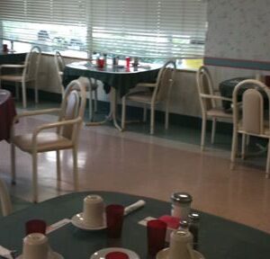 pacifica-royale-assisted-living-community-3-dining-room.jpg