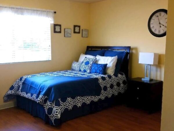 pacifica-senior-living-south-coast-3-apartment.jpg