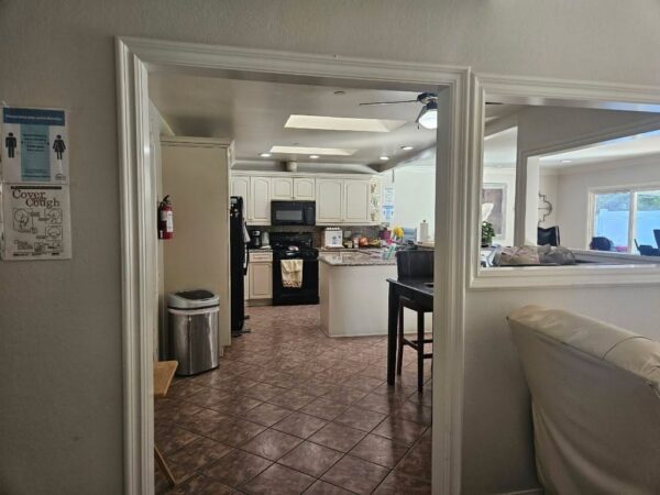 paradise-home-and-garden-4-kitchen.jpg