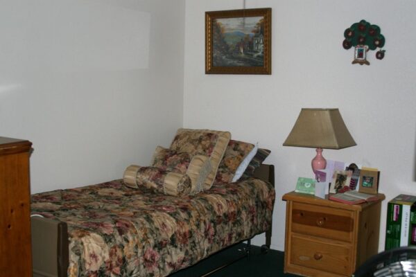 paradise-residential-home-6-private-room.jpg