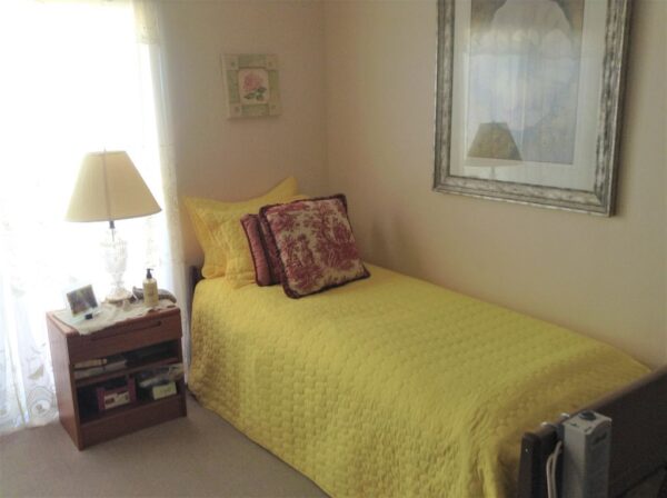 paradise-residential-senior-care-ii-3-private-room.jpg