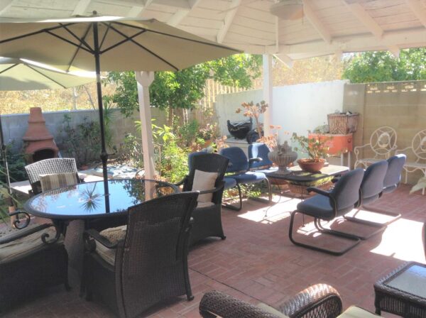 paradise-residential-senior-care-ii-6-outside-patio.jpg