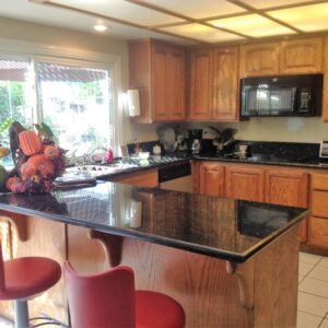 paradise-residential-senior-care-iii-kitchen.jpg