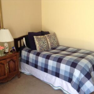 paradise-residential-senior-care-iv-private-room.jpg