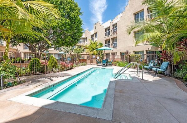 park-plaza-11-pool.jpg