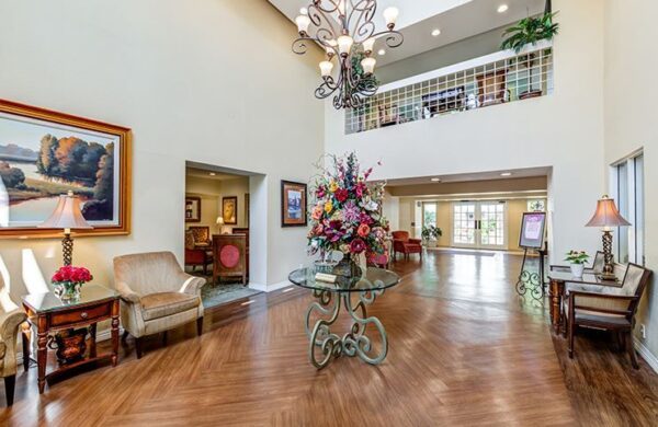 park-plaza-7-lobby.jpg
