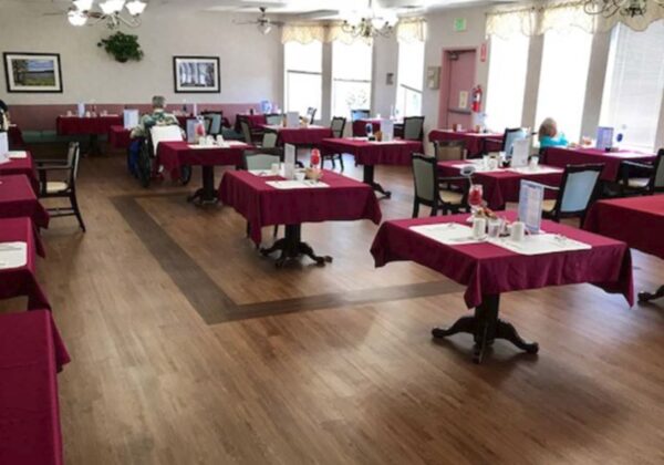 park-regency-retirement-center-3-dining-room.jpg
