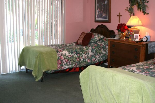 port-diana-5-shared-room.jpg
