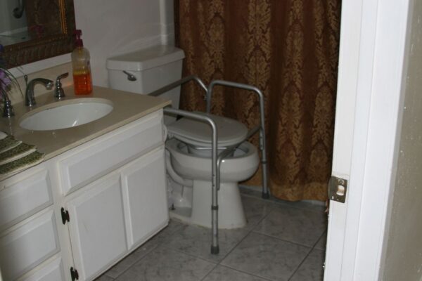 port-diana-restroom.jpg