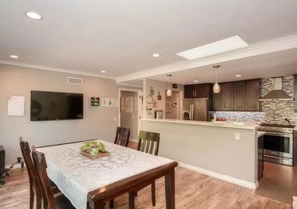 port-minoa-4-dining-room.jpg