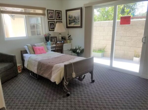 precious-home-care-i-5-private-room-2.jpg