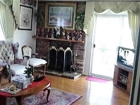 queen-mary-guest-home-i-living-room.jpg
