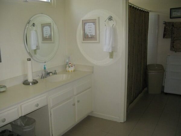 rosehaven-iii-care-home-vanity.jpg