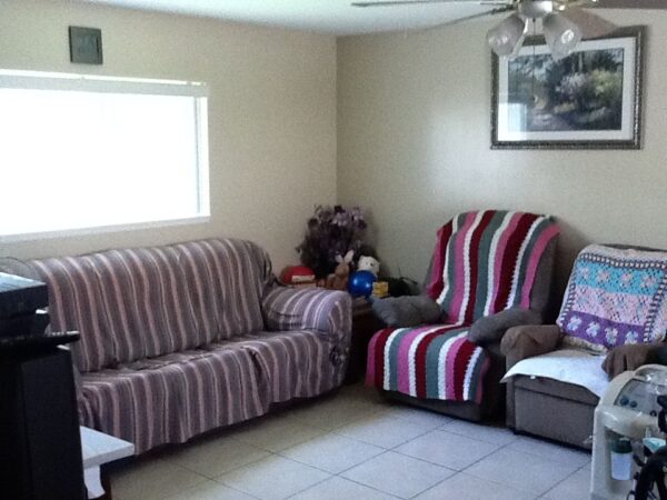roselle-care-llc-3-living-room-2.jpg