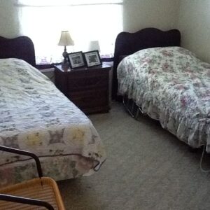 roselle-care-llc-4-shared-room.jpg