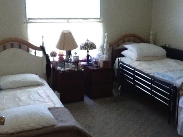 roselle-care-llc-5-shared-room-2.jpg