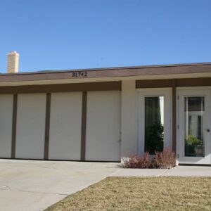 royal-senior-living-1-front-view.jpg