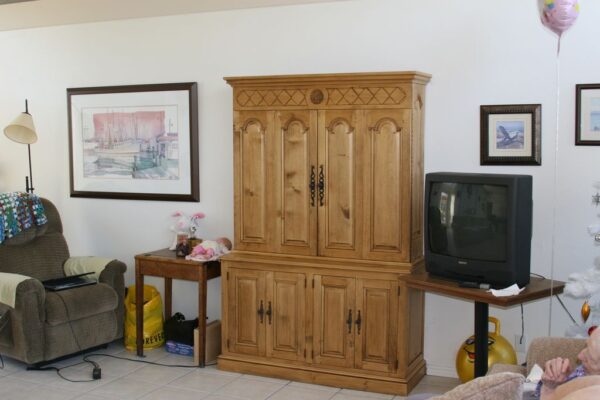 royal-senior-living-3-living-room.jpg