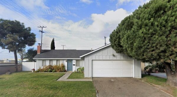 royalist-home-care-1-street-view.jpg