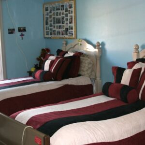 saddleback-fmj-i-elderly-care-home-4-shared-room.jpg