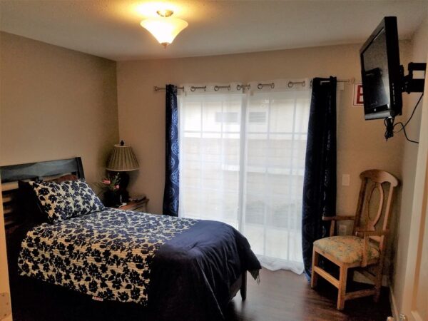 sandy-creek-care-home-private-room.jpg