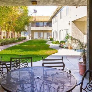 savant-of-garden-grove-6-patio.jpg