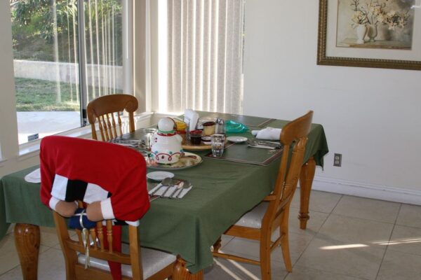 seaview-care-home-ii-dining-room.jpg