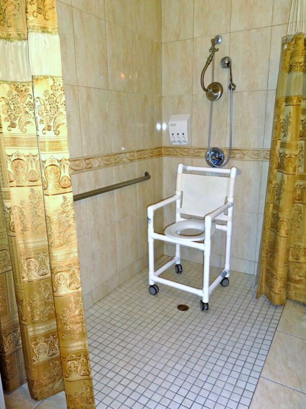 select-senior-care-iii-restroom-2.jpg