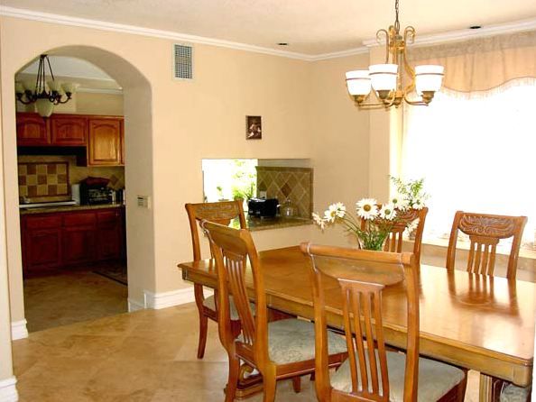 select-senior-care-iv-llc-4-dining-room-2.jpg