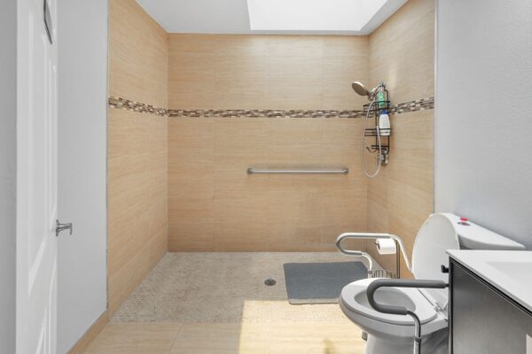 serenity-health-2-12-shower.jpg