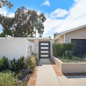 serenity-health-2-2-front-door.jpg