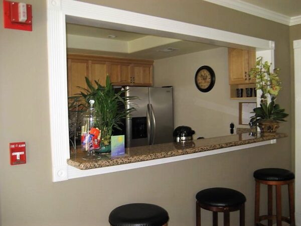 serenity-hills-manor-dining-room-2.jpg