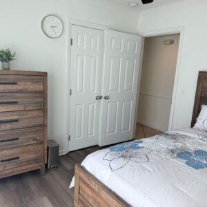 shining-bright-care-home-2-7-private-room.jpeg