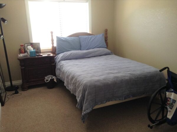 signature-resident-care-4-private-room-4.jpg