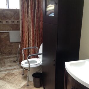 signature-resident-care-5-roll-in-shower.jpg