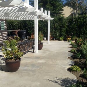 signature-resident-care-patio-2.jpg