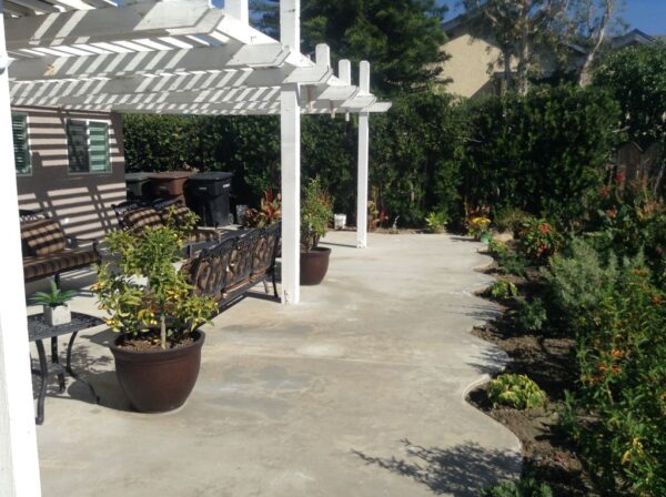 signature-resident-care-patio-2.jpg
